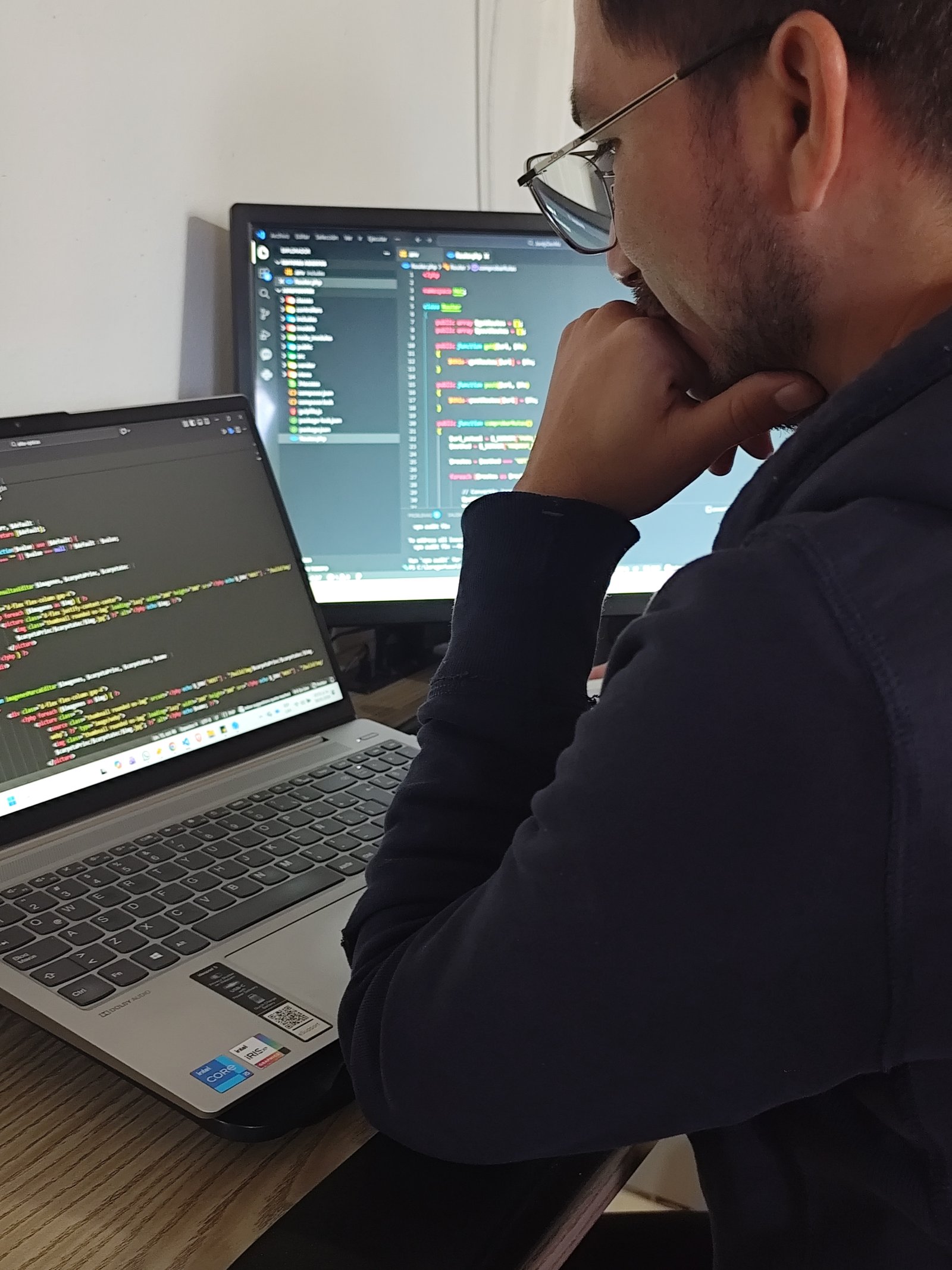 Desarrollador web creando sitios web y sistemas digitales en Ciudad Juárez